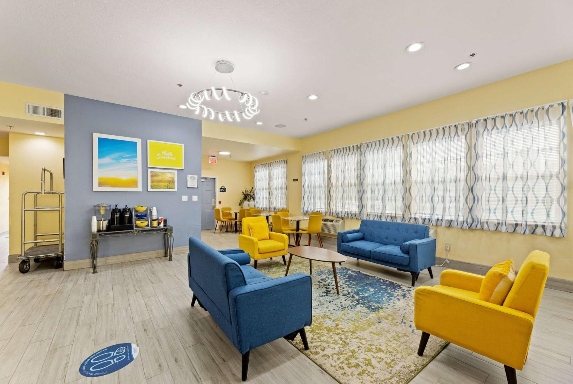 Days Inn & Suites By Wyndham Dfw Airport South-Euless Exterior foto